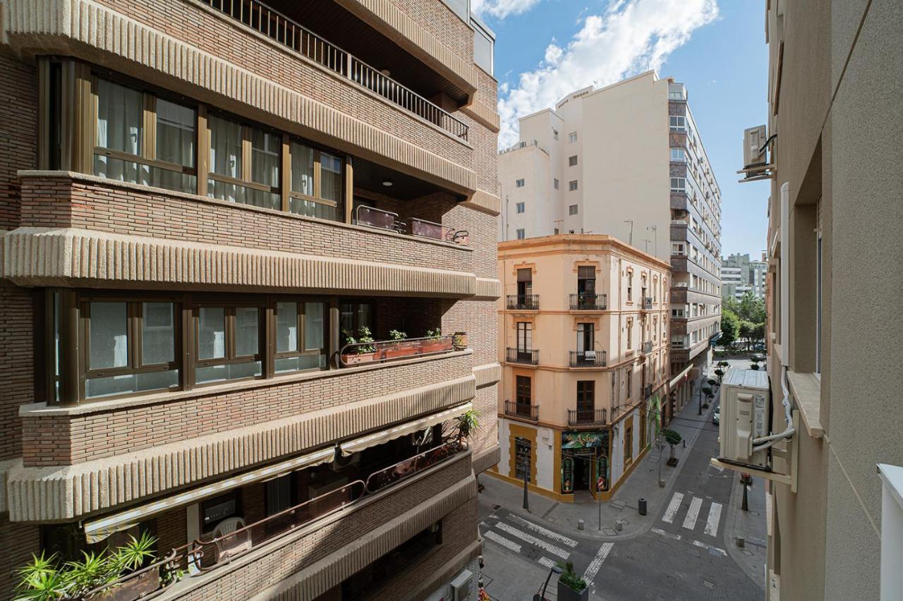 Expoholidays - General Tamayo Parking Gratis Almería Exteriör bild