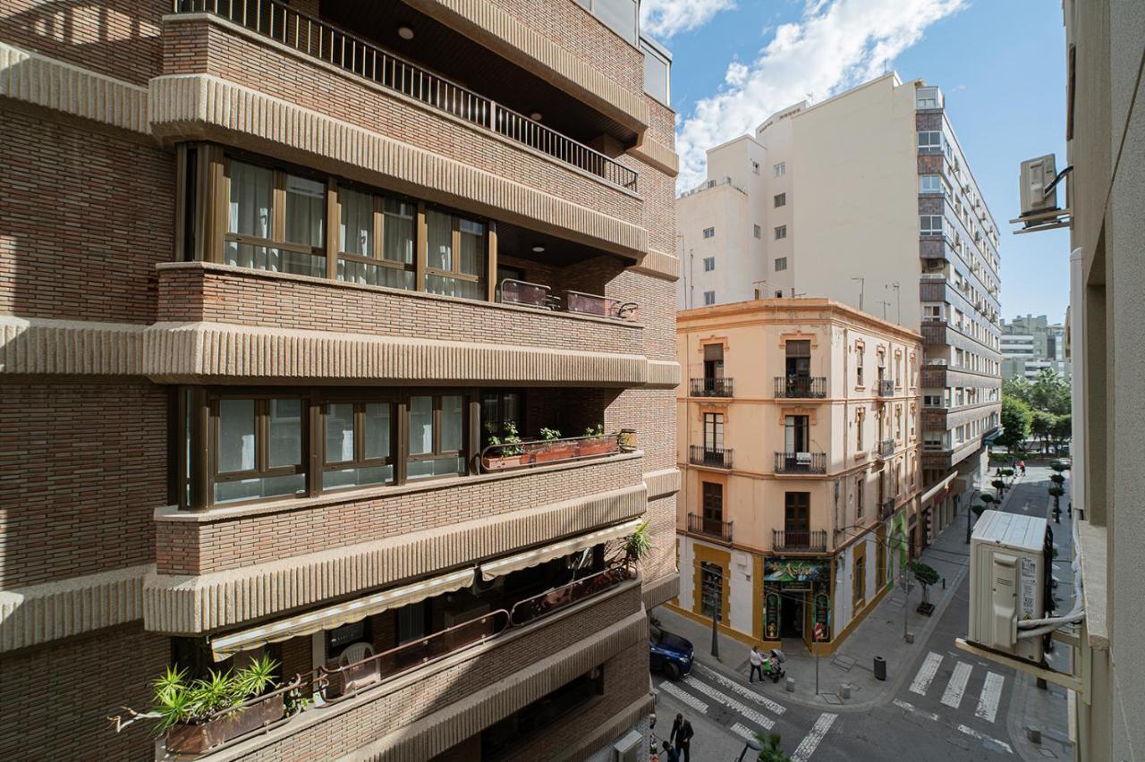 Expoholidays - General Tamayo Parking Gratis Almería Exteriör bild